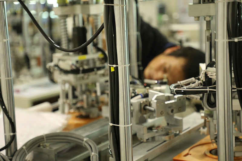 密封點(diǎn)膠機(jī)廠家