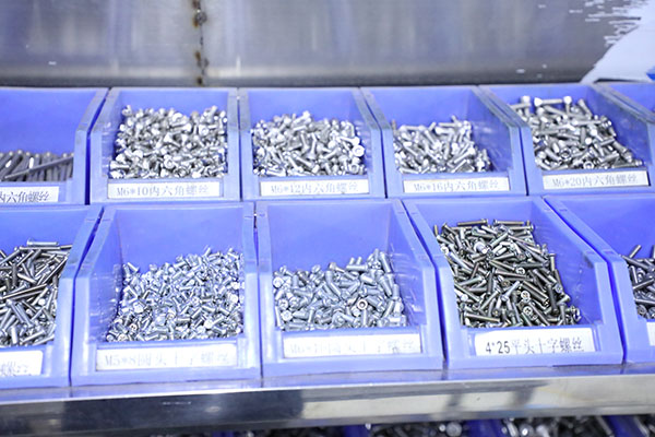 微型自動(dòng)點(diǎn)膠機(jī)廠(chǎng)家