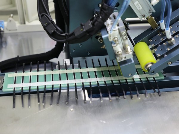 CR-494裁線剝線浸錫排板機