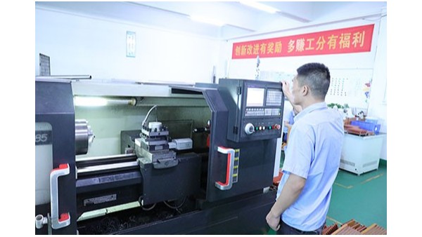 點(diǎn)膠機(jī)廠家推薦